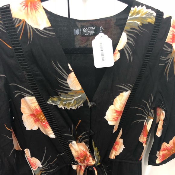 Brand New Volcom Flower Dress - Picture 2 of 4